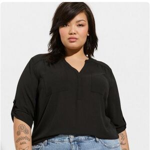 Torrid Harper 3/4 length sleeve pullover